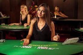 gunungwin featured games interface displaying Aviator, Sweet Bonanza, and live dealer tables